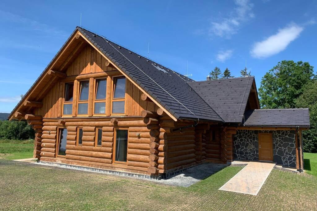 הוילה פרימבורק Luxusni Srub Az 24 Luzek - Sruby-Lipno מראה חיצוני תמונה